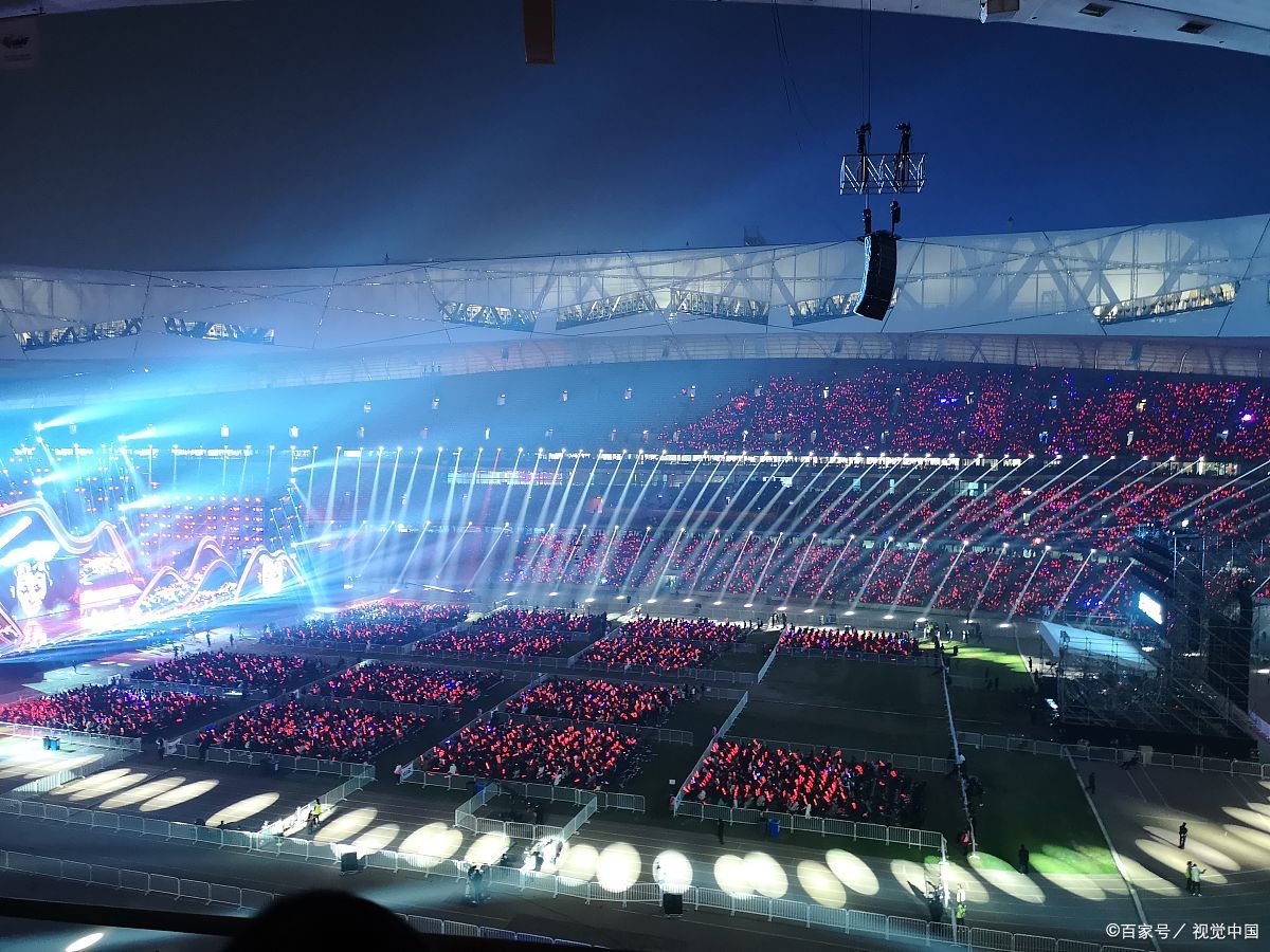 貴陽鳥巢張傑舞台演唱會_舞台燈光_舞台燈光設備首選聲際電聲