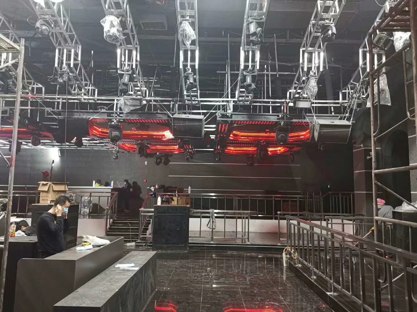 酒吧燈光音響設備